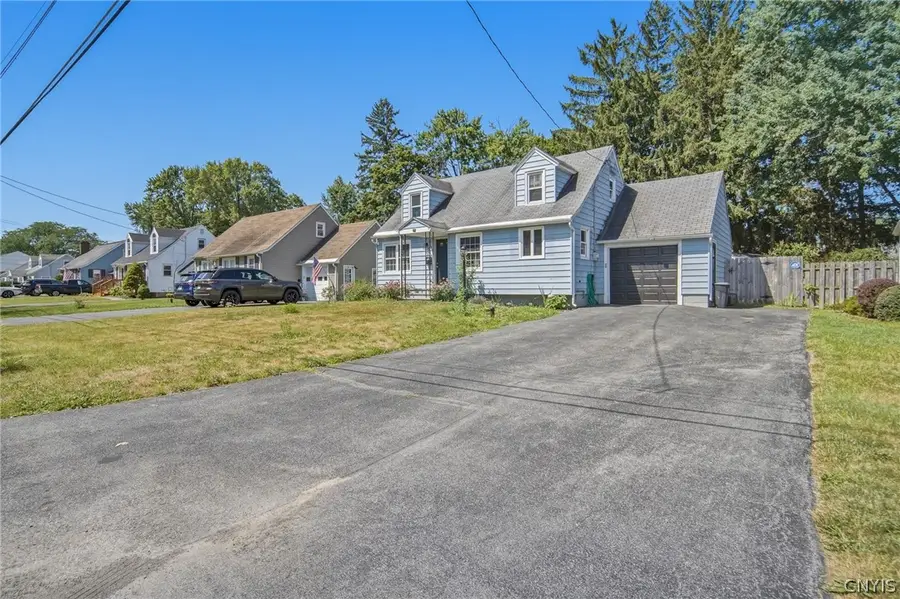 162 Pine Tree Drive, Syracuse, NY 13212 - #2