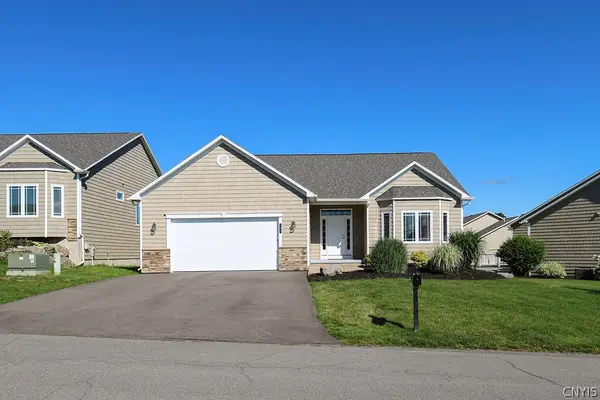 105 Austin Meadows Drive S, Manlius, NY 13104