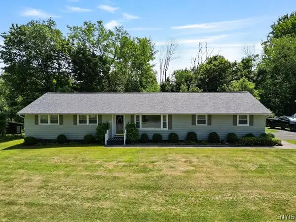 17 Harts Hill Parkway, Whitesboro, NY 13492
