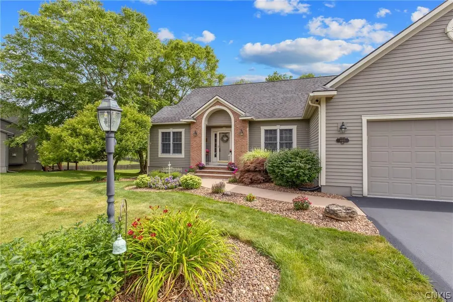 8405 Filaree Circle, Baldwinsville, NY 13027 - #2