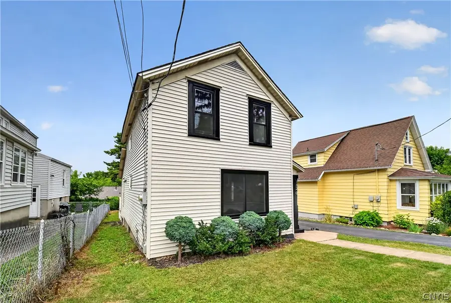 320 6th Street, Syracuse, NY 13209 - #2
