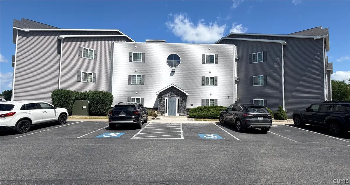 1413 Landrush, Baldwinsville, NY 13027 - #1