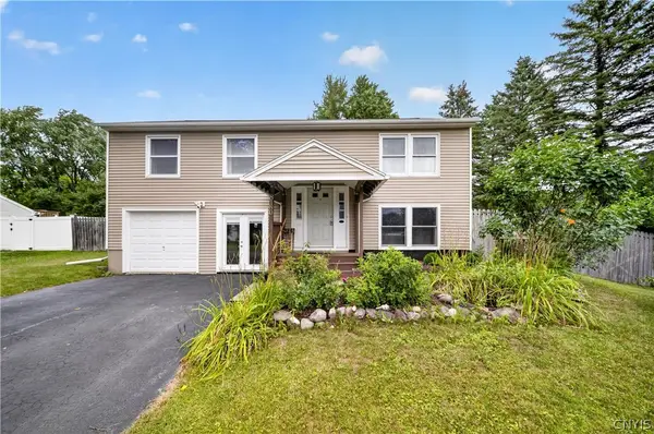 8180 Capricorn Drive, Liverpool, NY 13090