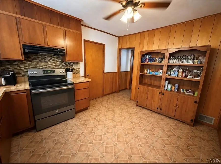 1817 Copperfield Street, Utica, NY 13501 - #3