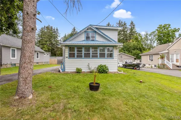 107 Randall Terrace, North Syracuse, NY 13212