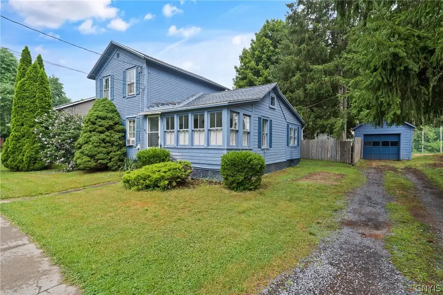 37 E Oneida Street, Baldwinsville, NY 13027 - #2