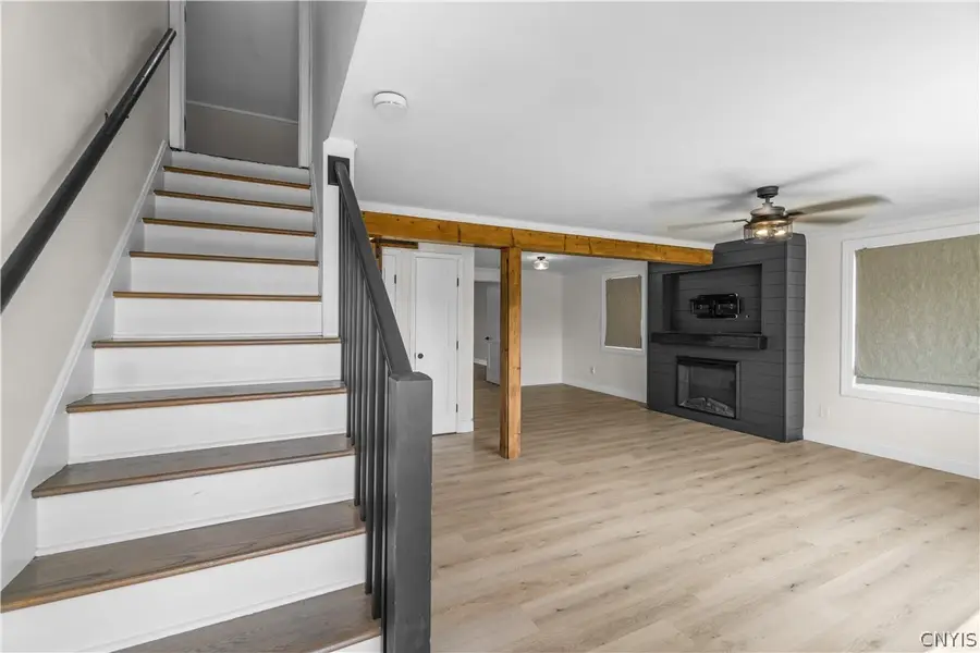 146 Dolshire Dr, Syracuse, NY 13212 - #3