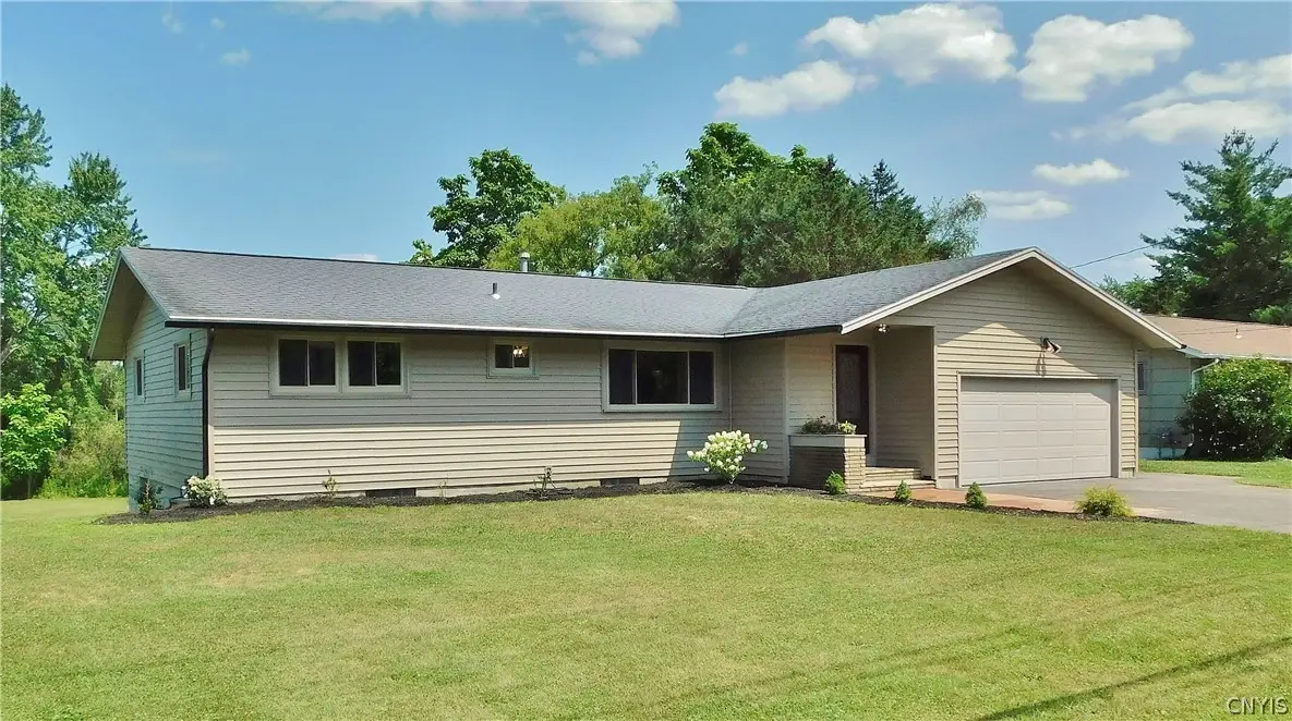 7742 Davis Road S, Syracuse, NY 13212 - #1
