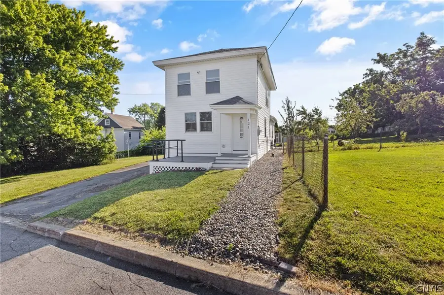 121 W 9th Street, Oswego, NY 13126 - #3