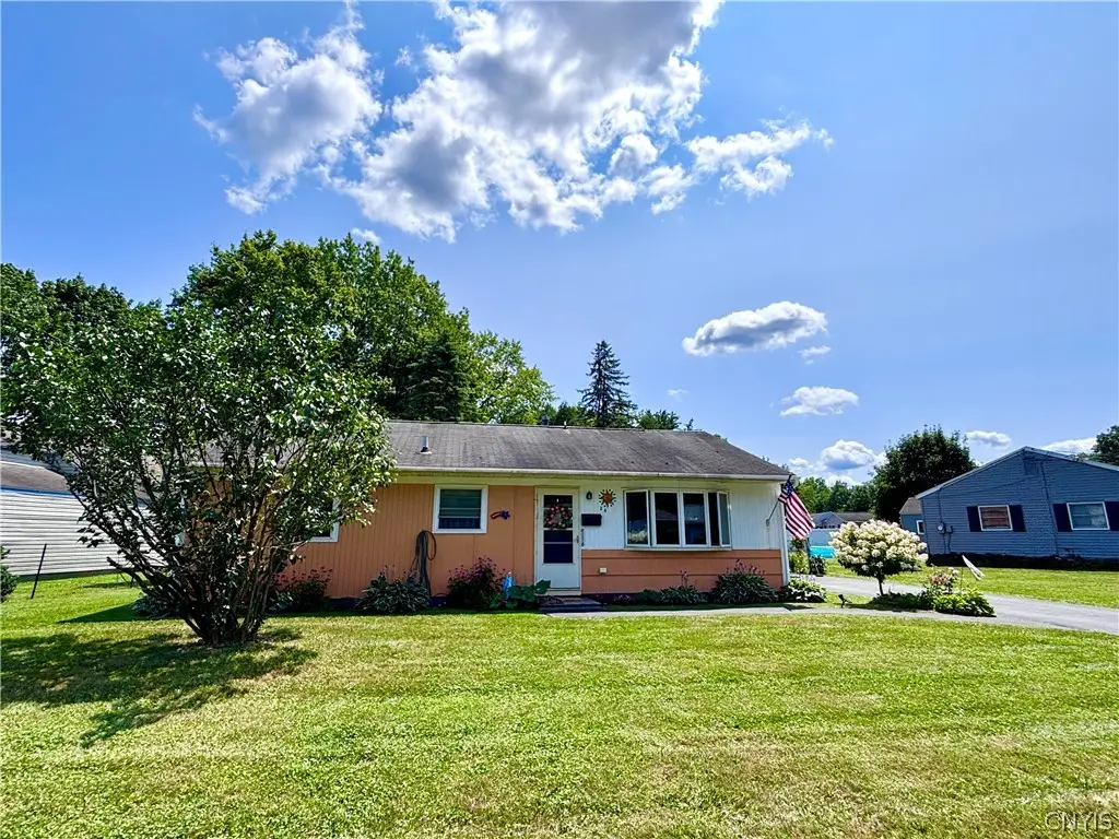34 Tamarack Drive, New Hartford, NY 13413 - #1
