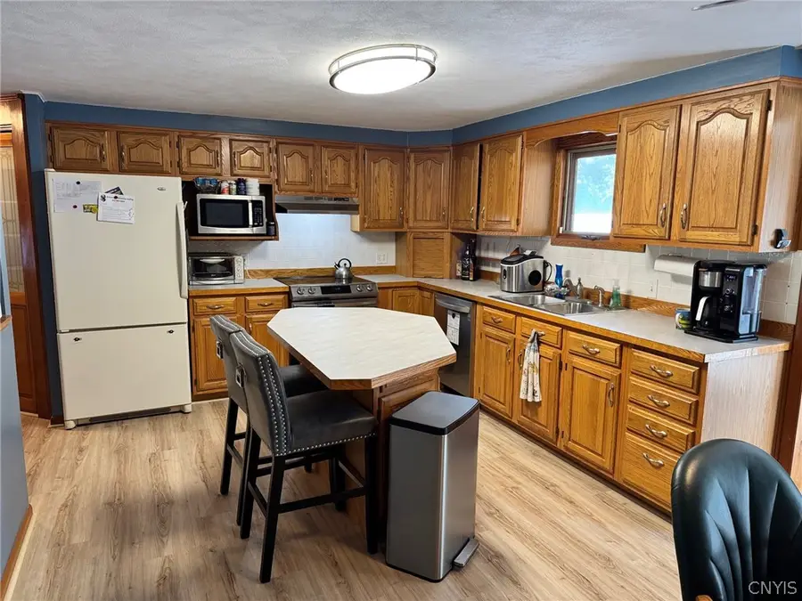 8542 Belnor Drive, Cicero, NY 13039 - #3