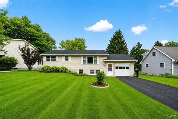 117 Suffolk Road, Syracuse, NY 13219