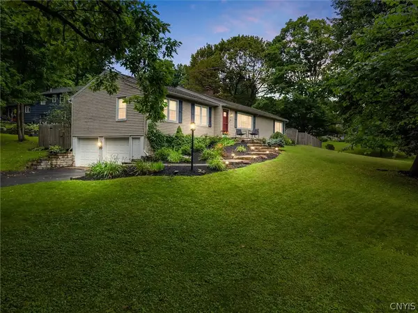 10 Bishop Drive, Fayetteville, NY 13066