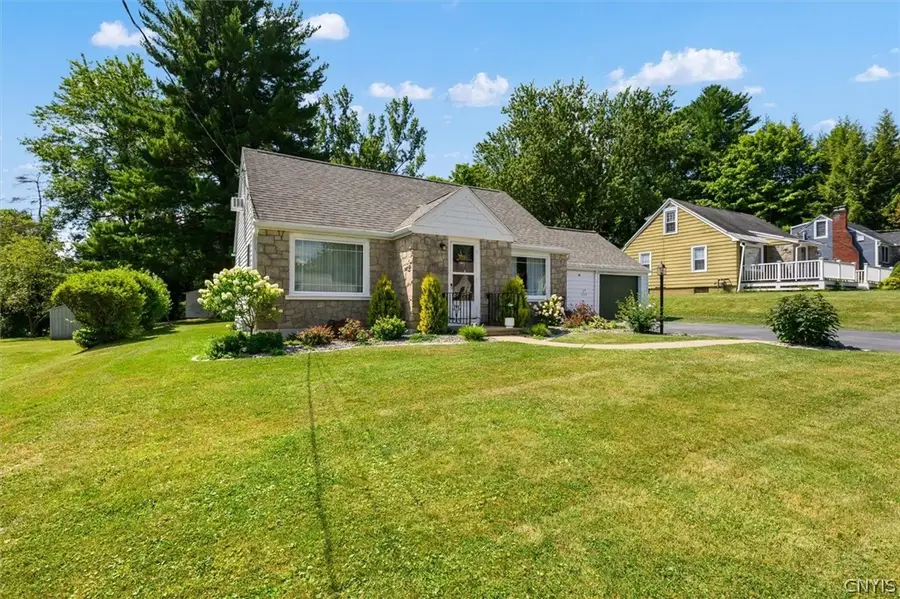 29 Beechwood Road, New Hartford, NY 13413 - #3