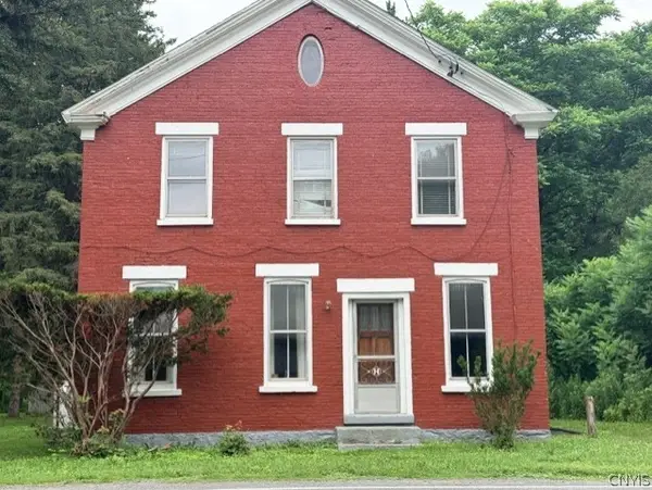 5579 Valley Road, Whitesboro, NY 13492