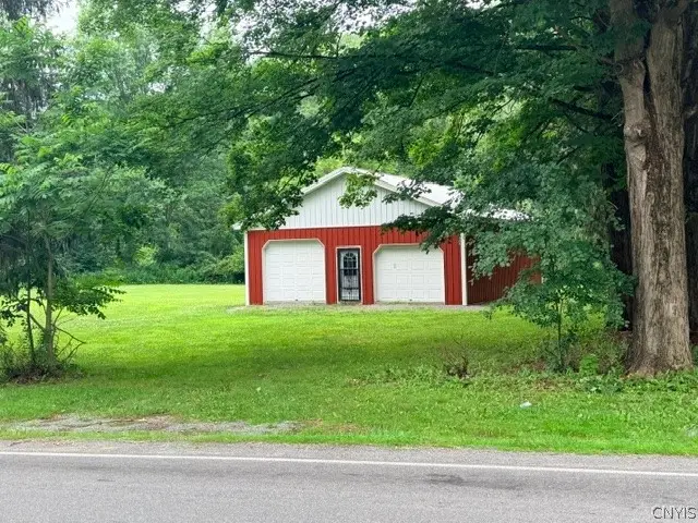 5579 Valley Road, Whitesboro, NY 13492 - #2