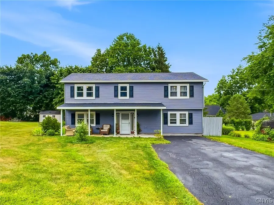 4 Comstock Road, Baldwinsville, NY 13027 - #2