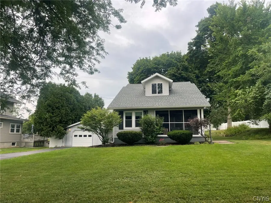 118 W Hamilton Avenue, Sherrill, NY 13461 - #2