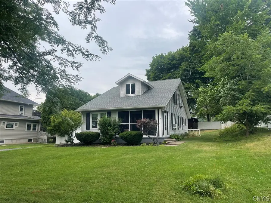 118 W Hamilton Avenue, Sherrill, NY 13461 - #3