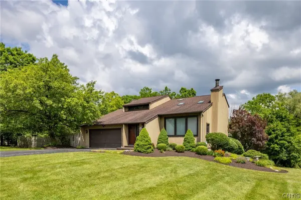 4390 Belleflower Circle, Syracuse, NY 13215