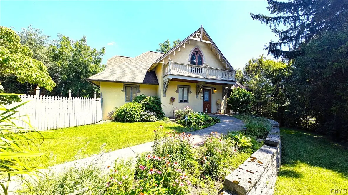 101 Ambergate Road, Syracuse, NY 13214 - #1