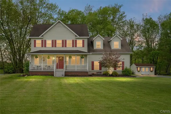 101 Pinehurst Lane, Oriskany Falls, NY 13425
