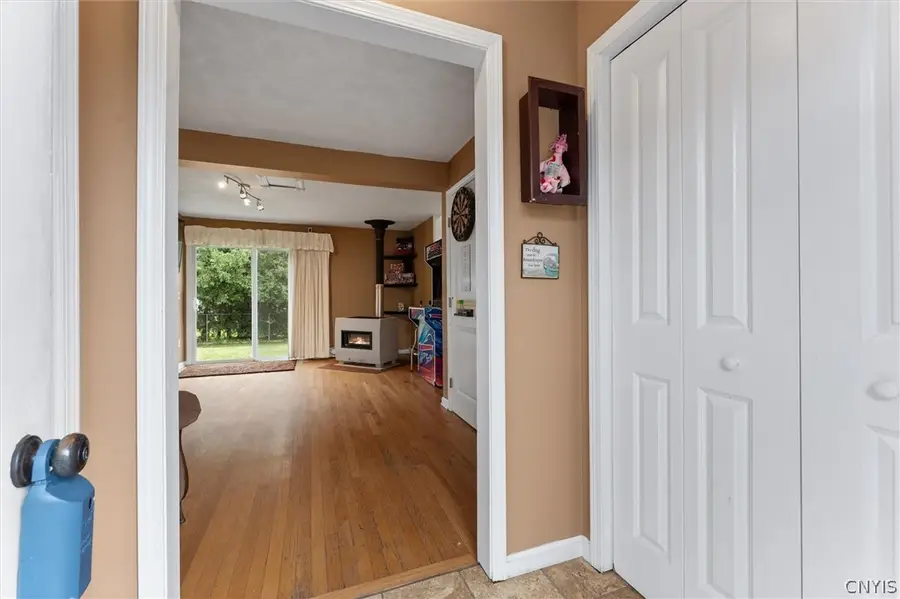 8151 Scotia Lane, Liverpool, NY 13090 - #3