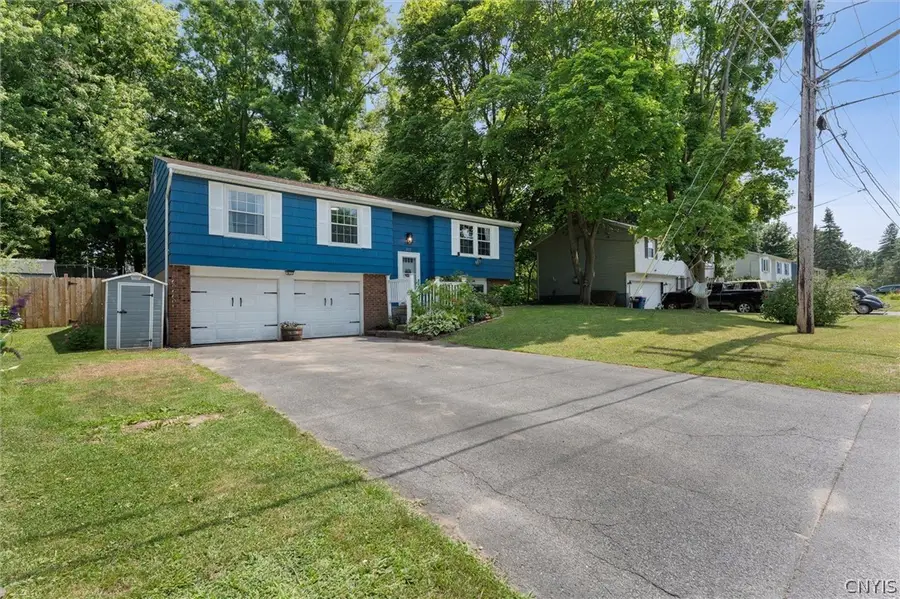 213 Birchwood Boulevard, Baldwinsville, NY 13027 - #3
