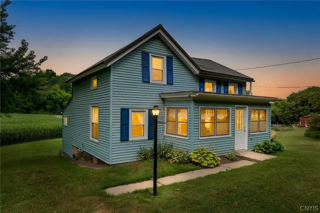 8661 Weedsport Sennett Road, Weedsport, NY 13166 - #1