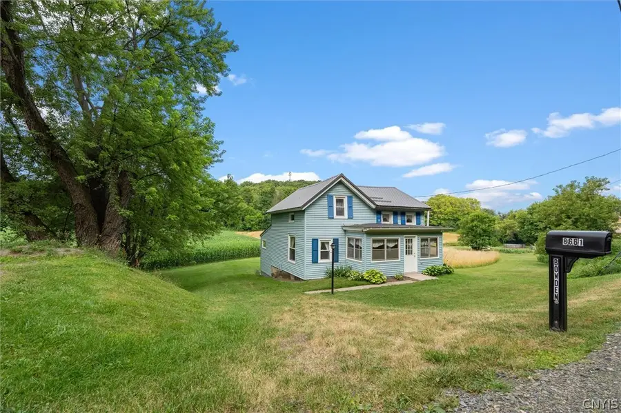8661 Weedsport Sennett Road, Weedsport, NY 13166 - #2