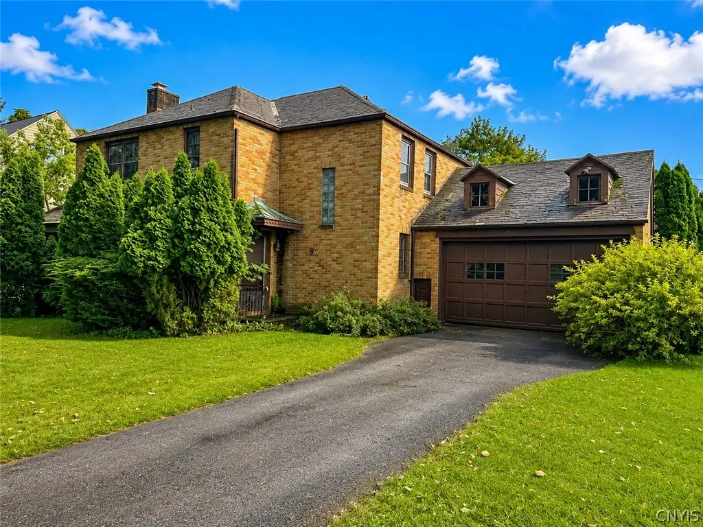9 Eastern Parkway, Auburn, NY 13021 - #1