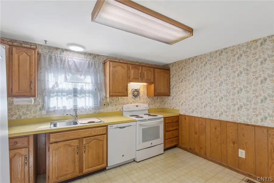 120 Smokey Hollow Road, Baldwinsville, NY 13027 - #2