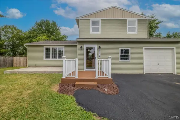 4211 Inverrary Drive, Liverpool, NY 13090
