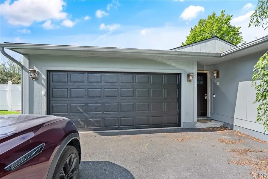 4040 Winterpark Drive, Liverpool, NY 13090 - #2