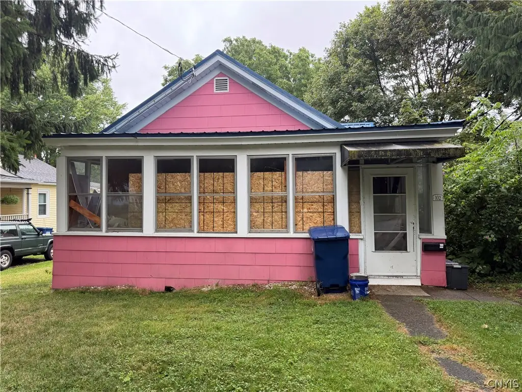 102 Milton Avenue, Syracuse, NY 13204 - #1