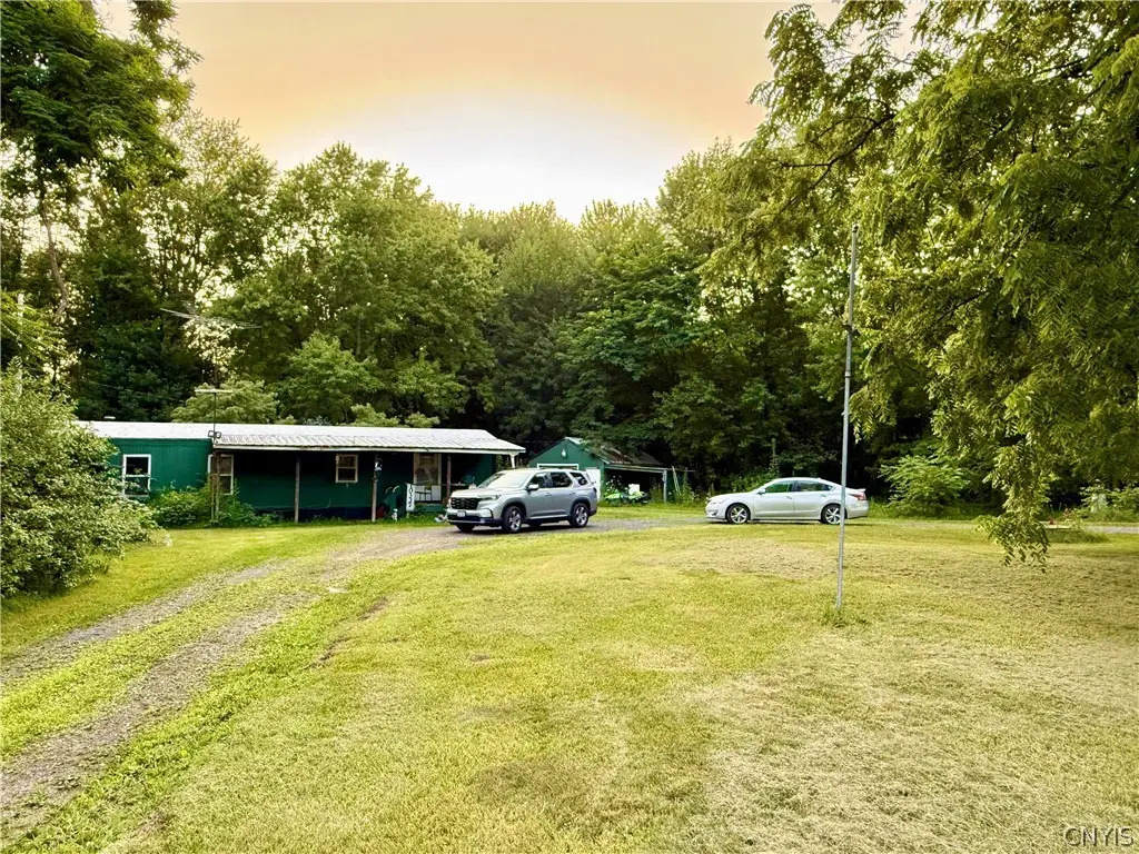 10337 Short Cut Road, Weedsport, NY 13166 - #1