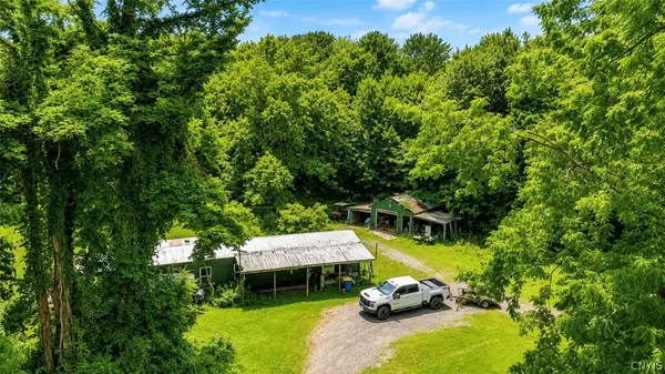 10337 Short Cut Road, Weedsport, NY 13166