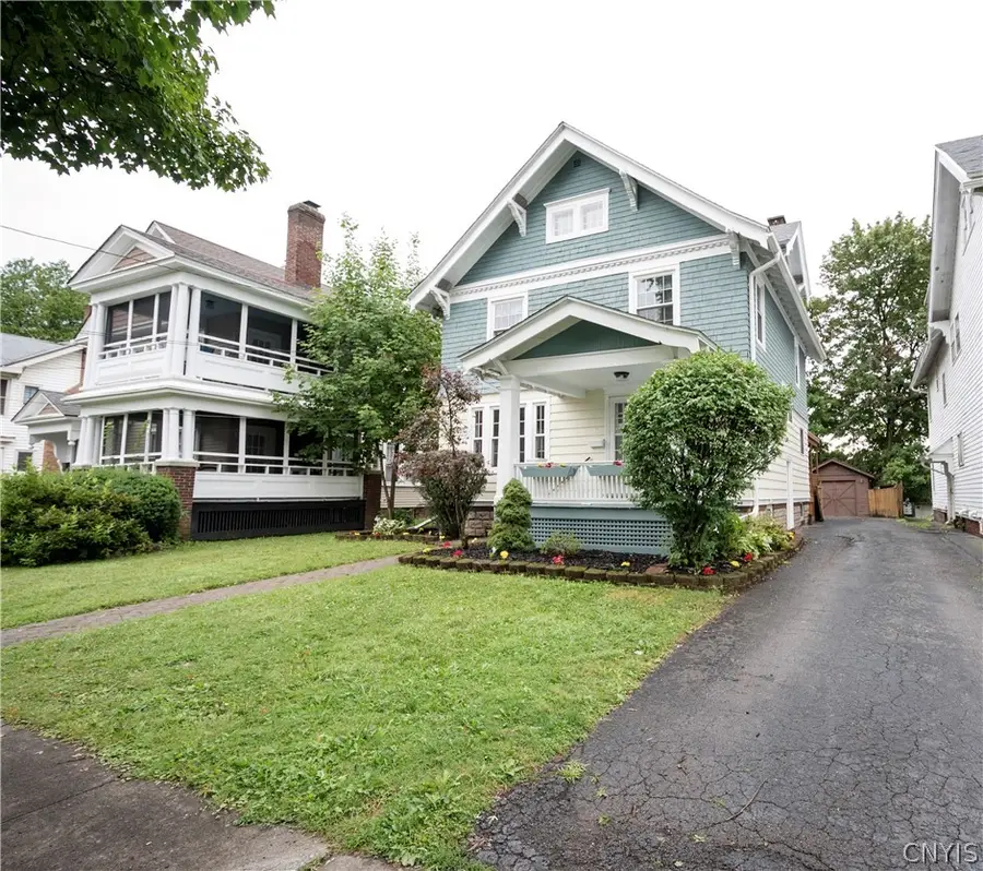 8 Huntington Place, New Hartford, NY 13413 - #3