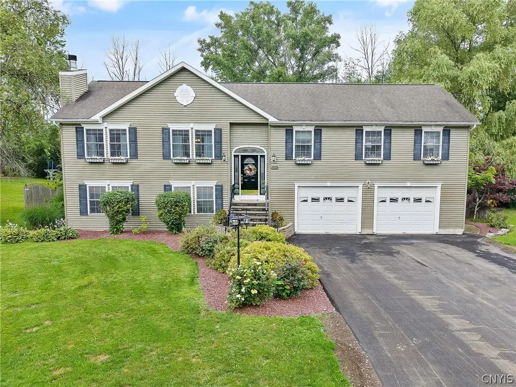 23 Commane Road, Baldwinsville, NY 13027 - #1