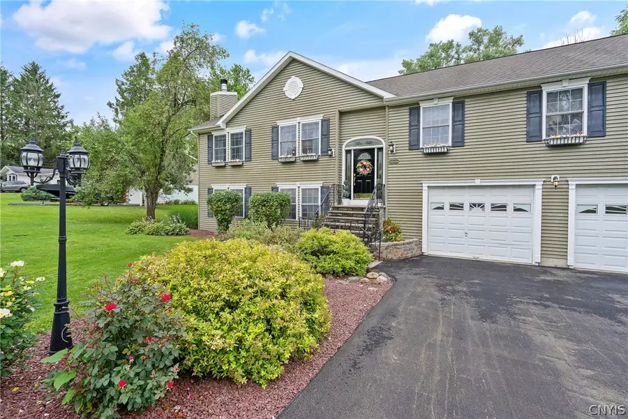 23 Commane Road, Baldwinsville, NY 13027 - #3