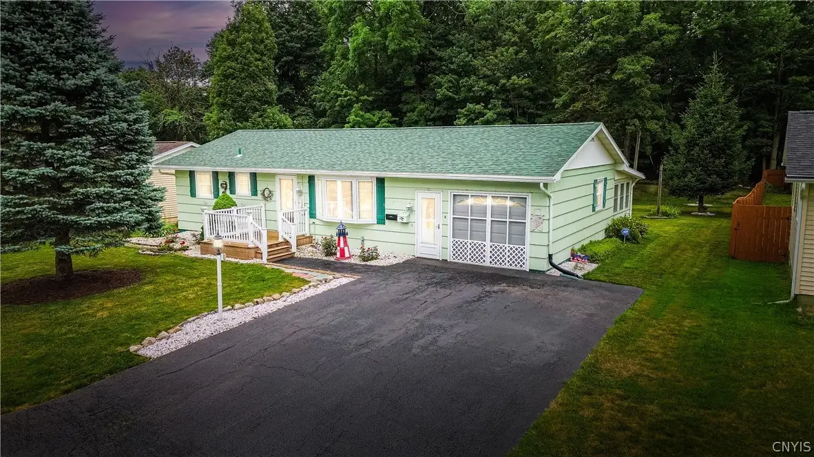 8 High Street, Whitesboro, NY 13492 - #1