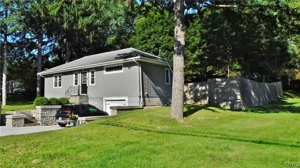 4594 Pompey Center Road, Manlius, NY 13104