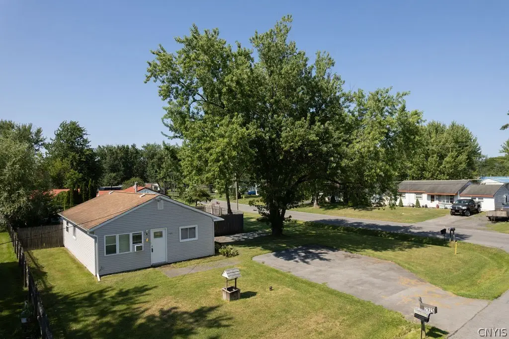 7925 Galileo Circle, Bridgeport, NY 13030 - #1