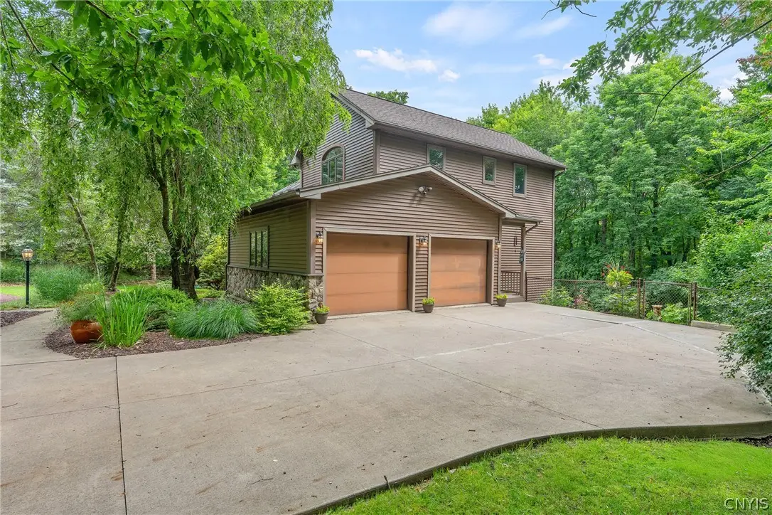 939 Gillen Drive, Binghamton, NY 13903 - #1