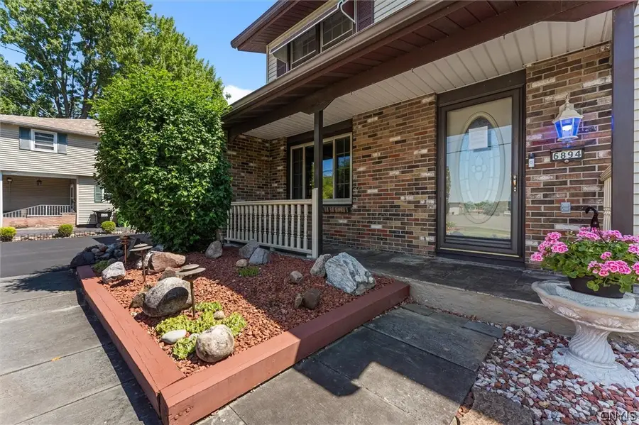 6894 Larkin Street, Liverpool, NY 13088 - #3