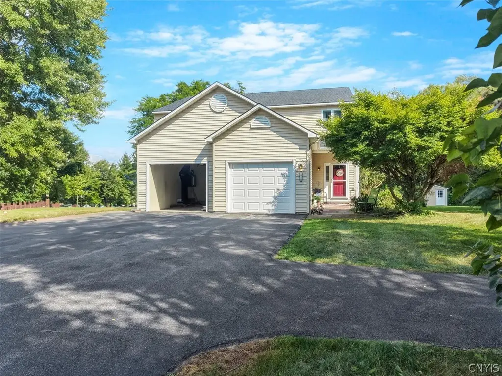 4020 Long Branch Road, Liverpool, NY 13090 - #1