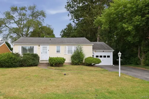 108 Gray Avenue, Liverpool, NY 13088