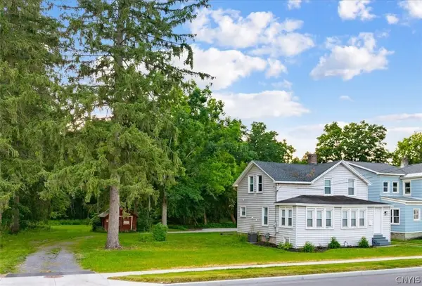 16 Meadow Street, Clinton, NY 13323