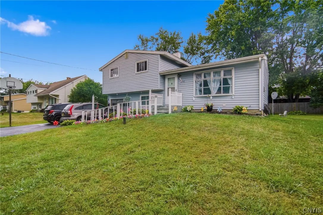 16 Huckleberry Lane, Liverpool, NY 13090 - #1