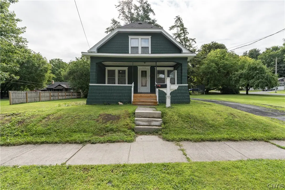 208 Wyoming Avenue, Watertown, NY 13601 - #1